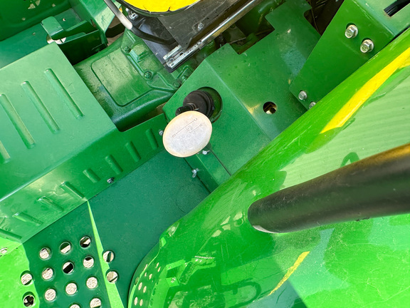 2016 John Deere 5055E Tractor