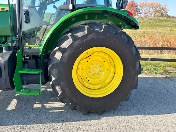 2024 John Deere 5100E Tractor