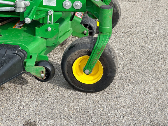 2022 John Deere Z920M Mower/Zero Turn