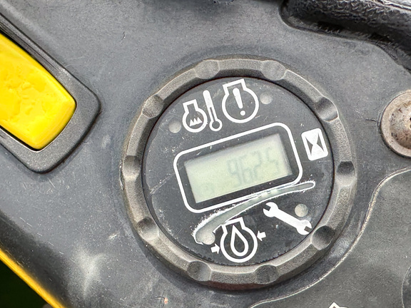 2022 John Deere Z920M Mower/Zero Turn