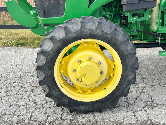 2016 John Deere 5065E Tractor