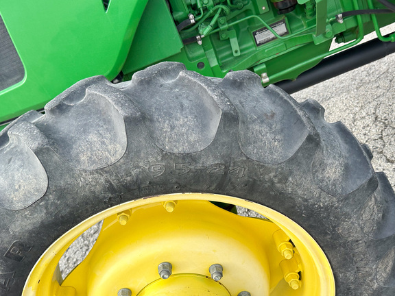 2016 John Deere 5065E Tractor