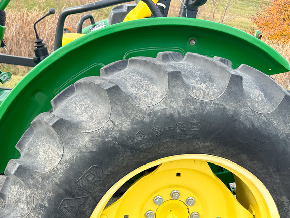 2016 John Deere 5065E Tractor