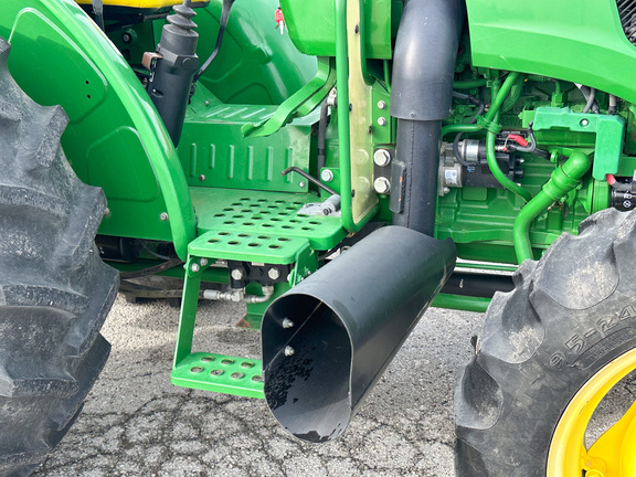 2016 John Deere 5065E Tractor
