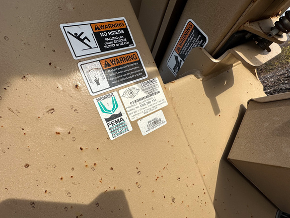 2012 Unverferth 400 Tender