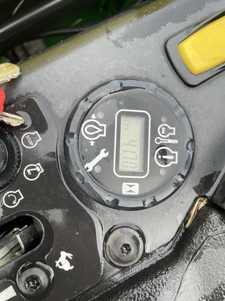 2023 John Deere Z930M Mower/Zero Turn