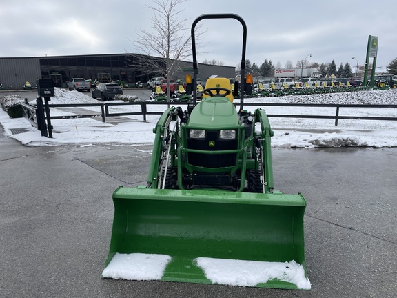 2022 John Deere 1025R Tractor Compact