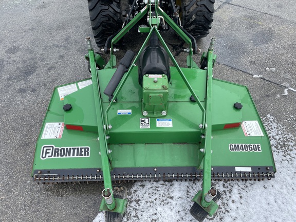 2022 John Deere 1025R Tractor Compact