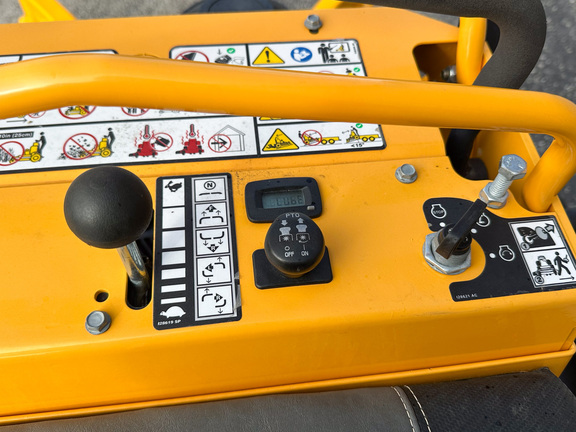 2015 Cub Cadet PRO X648 Misc