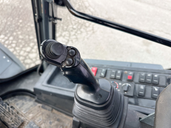 2019 John Deere 244L Compact Utility Loader