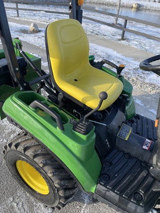 2021 John Deere 1023E Tractor Compact