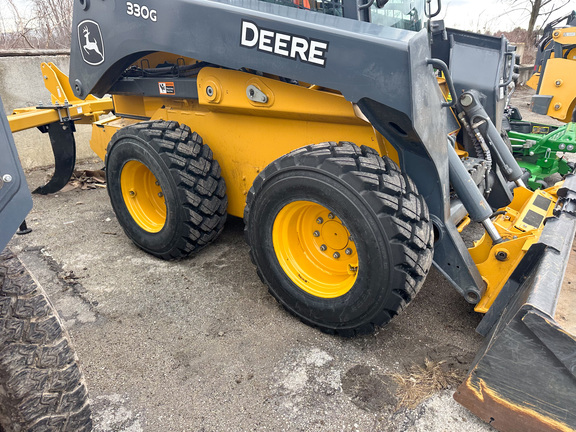 2022 John Deere 330G Skid Steer Loader