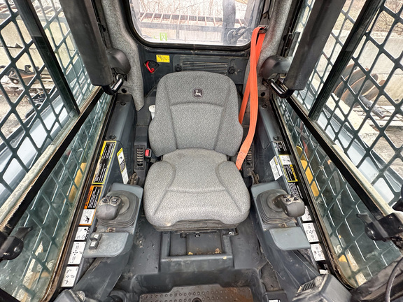 2021 John Deere 324G Skid Steer Loader