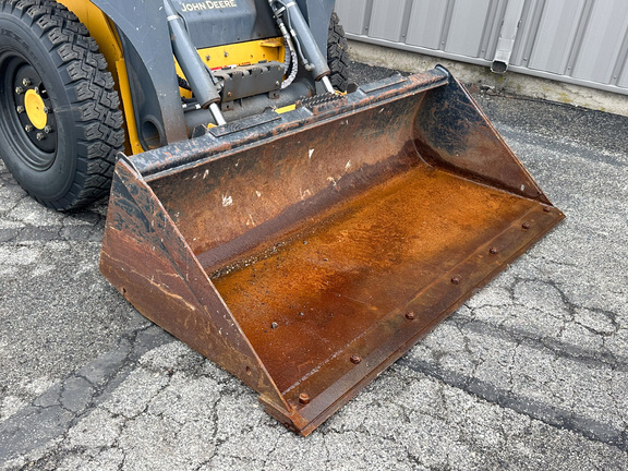 2021 John Deere 324G Skid Steer Loader