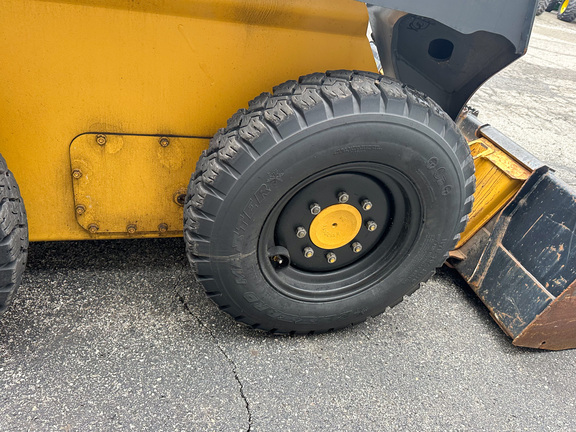 2021 John Deere 324G Skid Steer Loader