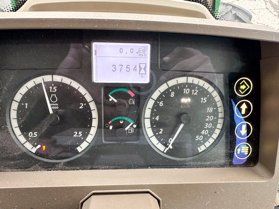 2013 John Deere 6105M Tractor