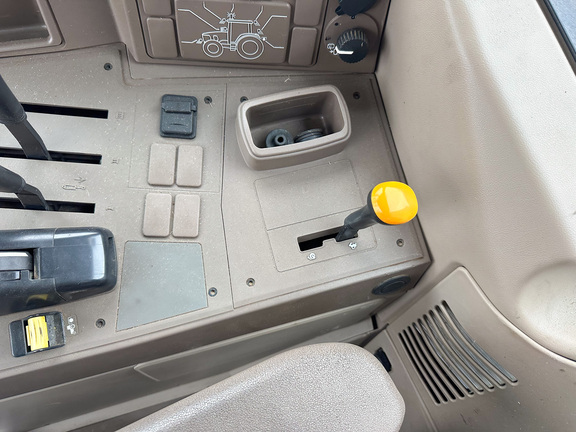 2013 John Deere 6105M Tractor