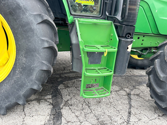 2013 John Deere 6105M Tractor