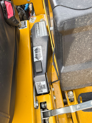 2022 Hustler Excel SUPER Z Mower/Zero Turn