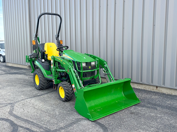 2021 John Deere 1025R Tractor Compact