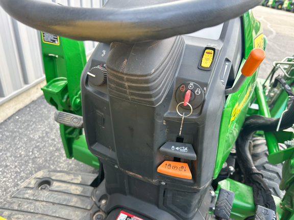 2021 John Deere 1025R Tractor Compact