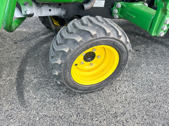 2021 John Deere 1025R Tractor Compact