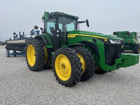 2023 John Deere 8R 370 Tractor