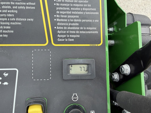 2024 John Deere Q810E Mower/Zero Turn