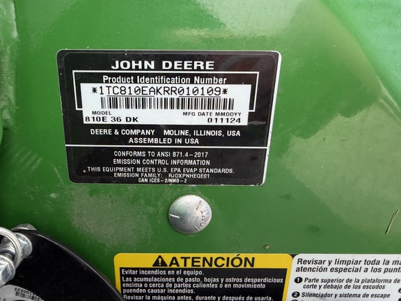2024 John Deere Q810E Mower/Zero Turn