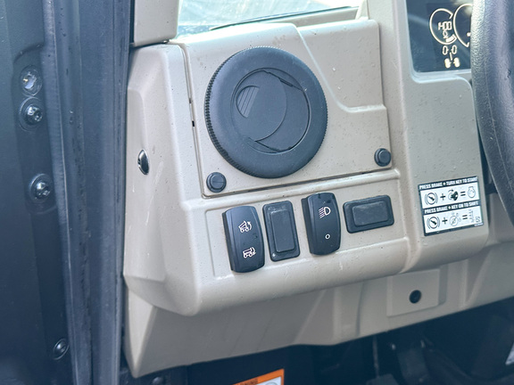 2024 John Deere XUV 835R ATV