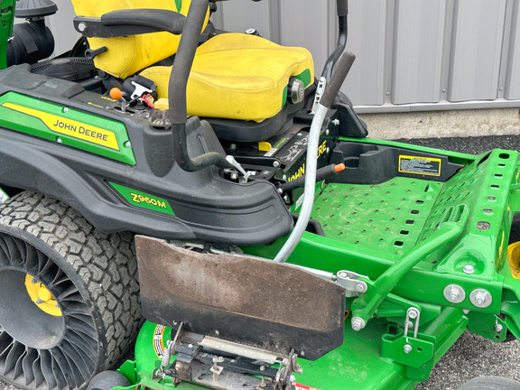 2022 John Deere Z960M Mower/Zero Turn