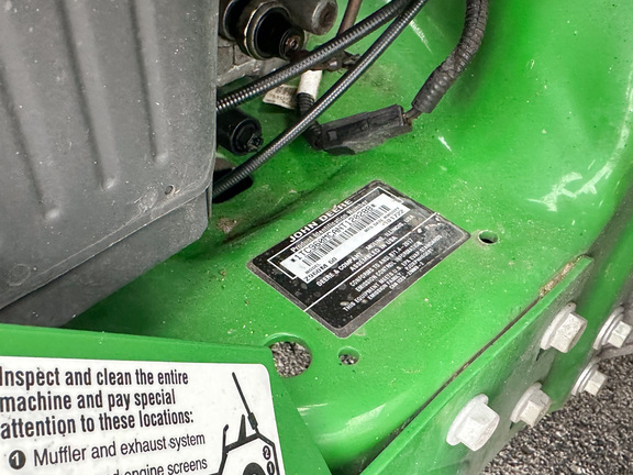 2022 John Deere Z960M Mower/Zero Turn