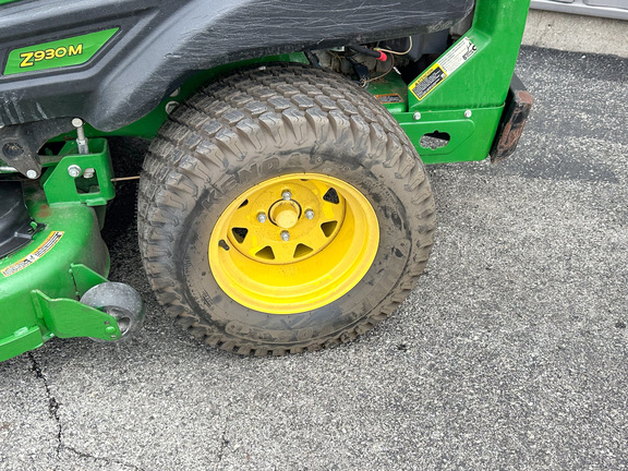 2022 John Deere Z930M Mower/Zero Turn