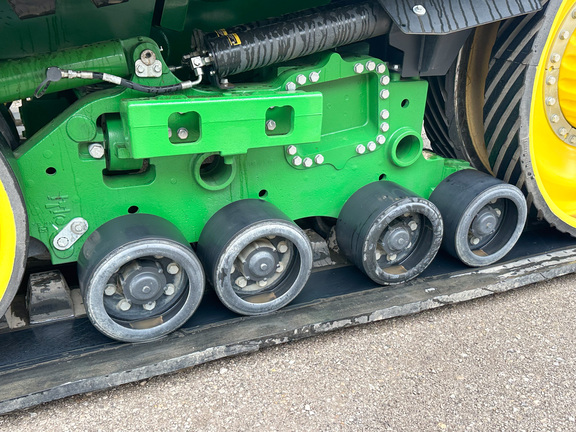 2022 John Deere 9RT 570 Tractor Rubber Track