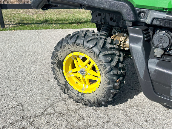 2023 John Deere XUV865M Diesel ATV
