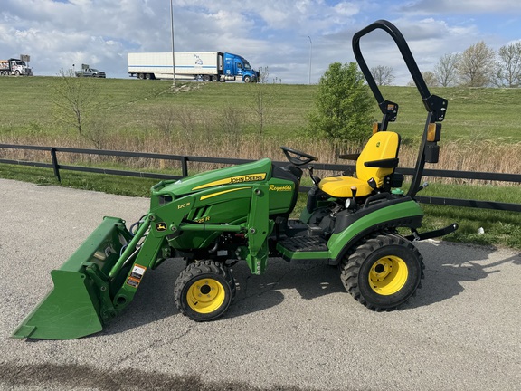 John Deere 1025R Tractor Compact