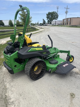 2024 John Deere Z950M Mower/Zero Turn