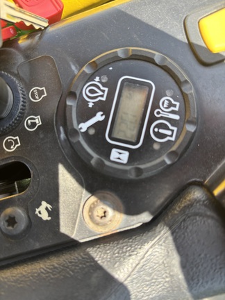 2023 John Deere Z920M Mower/Zero Turn