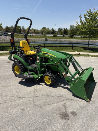 2023 John Deere 1025R Tractor Compact