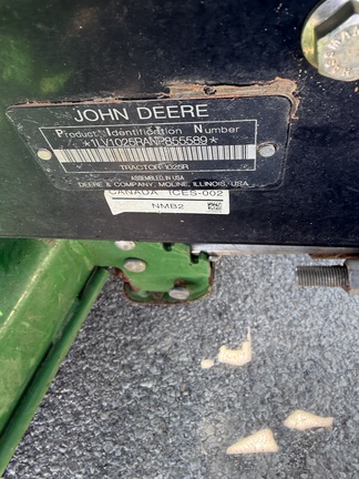 2023 John Deere 1025R Tractor Compact