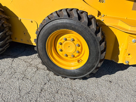 2019 John Deere 324G Skid Steer Loader