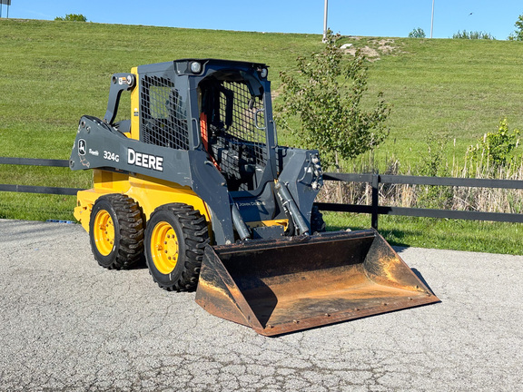 2019 John Deere 324G Skid Steer Loader