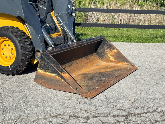 2019 John Deere 324G Skid Steer Loader