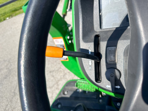 2019 John Deere 3025D Tractor Compact