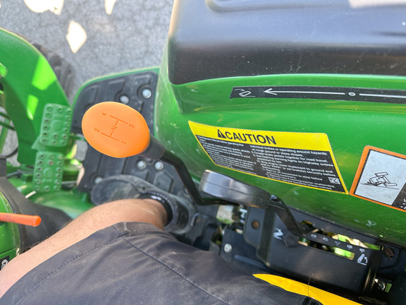 2019 John Deere 3025D Tractor Compact