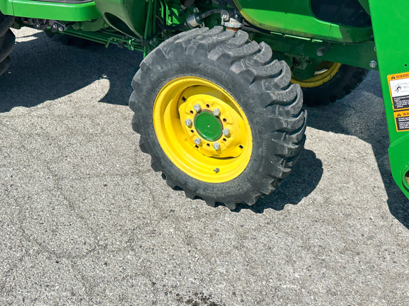 2019 John Deere 3025D Tractor Compact