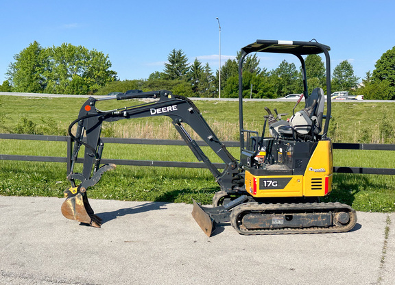 2022 John Deere 17G Excavator Mini