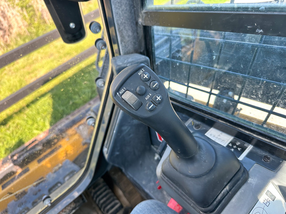 2024 John Deere 335 P Compact Track Loader