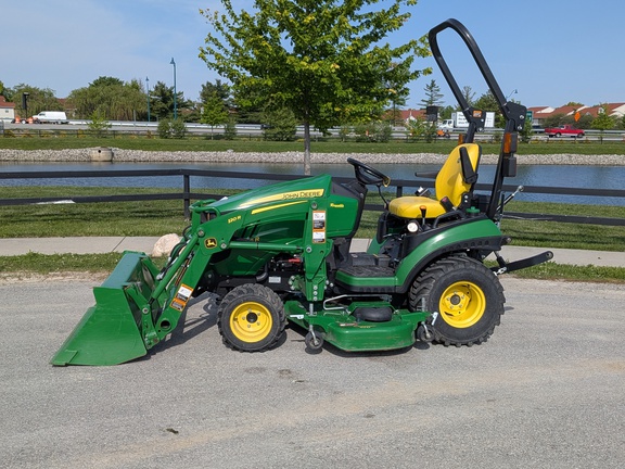 2021 John Deere 1025R Tractor Compact