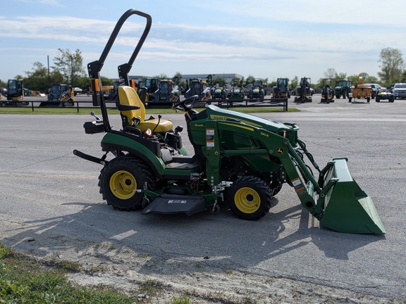 2021 John Deere 1025R Tractor Compact